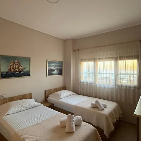 Apartment Seaside By Broci