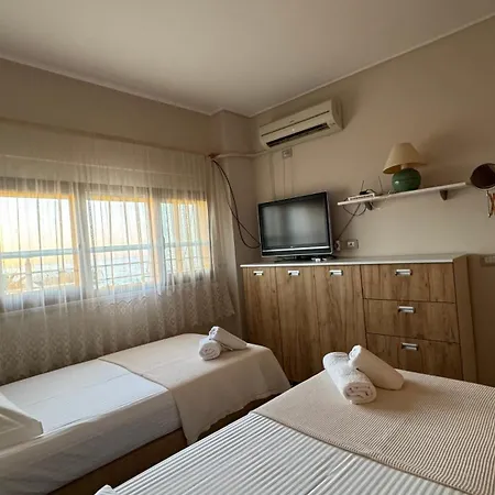 Apartment Seaside By Broci